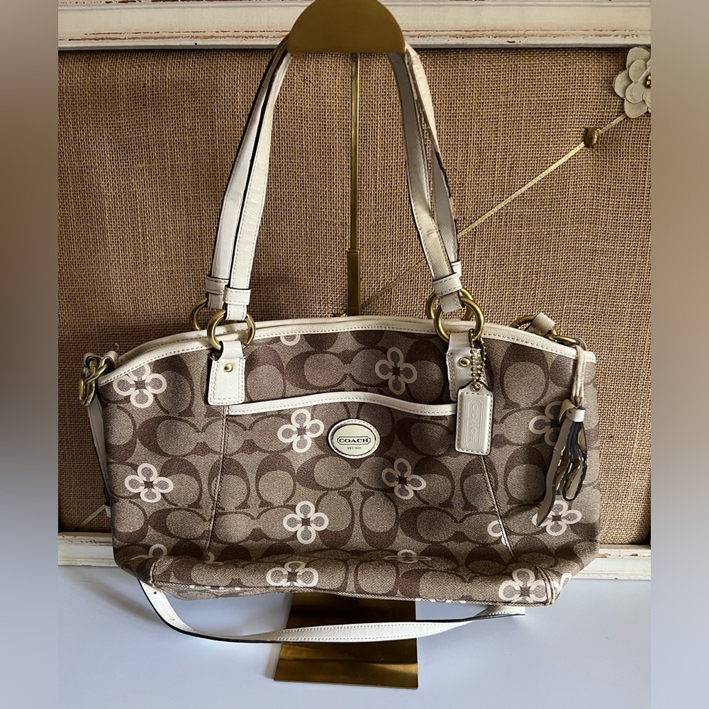 Coach Peyton Signature Clover Tote Bag